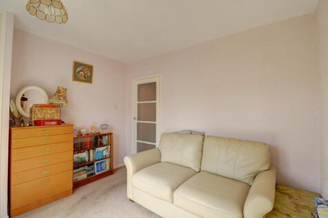Bedroom 2.1