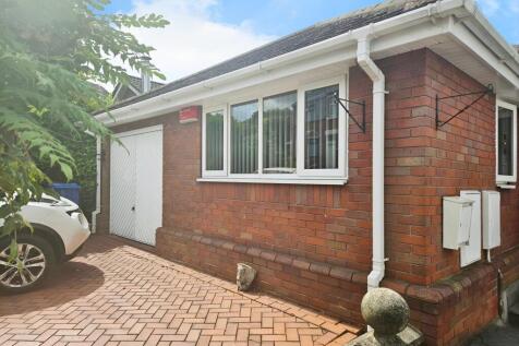 Driveway &amp; Garage