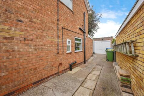Driveway &amp; Garage