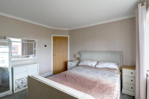 Bedroom 1.3