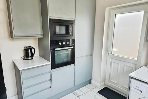 Fitted Kitchen