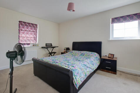 36 SCOTSMAN AVENUE-13