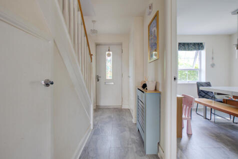 36 SCOTSMAN AVENUE-8
