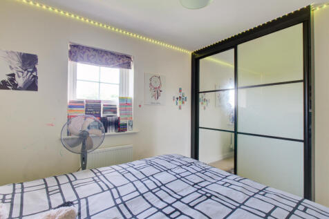 36 SCOTSMAN AVENUE-17