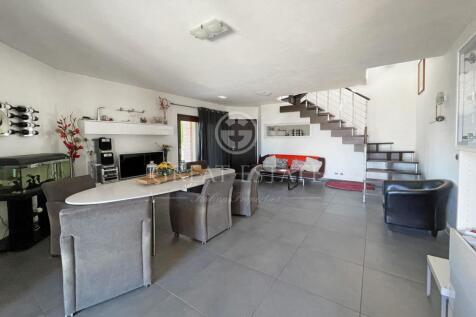 Interno