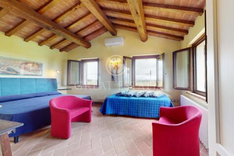 Interno