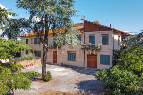 Esterno
