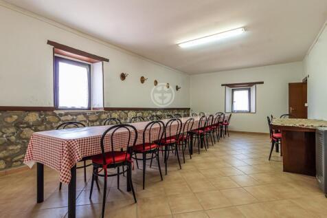 Interno