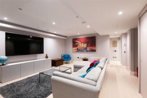 Media/Sitting Room