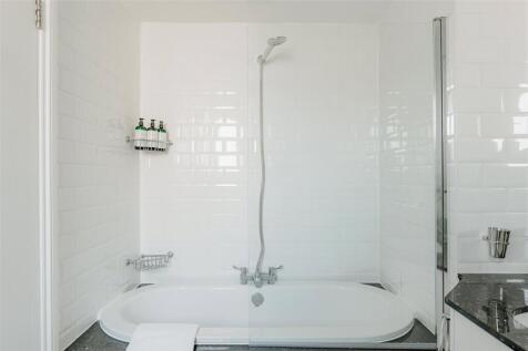 Principal Bathroom