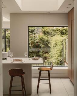 Breakfast Bar