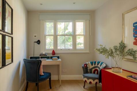 Bedroom/Office