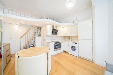Kitchen/Reception