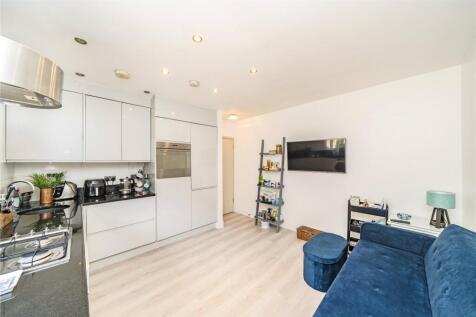 Kitchen/Reception