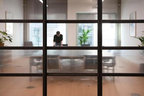 XYZ_The_Pitch_Room_Table_2.jpg