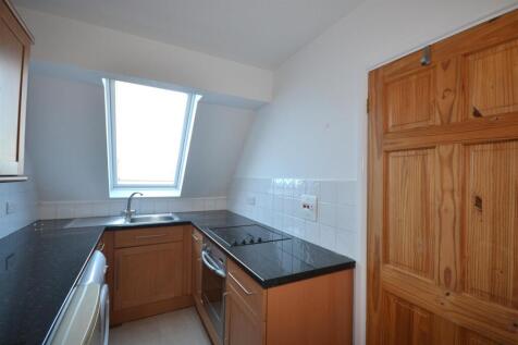 Kitchen 2.JPG