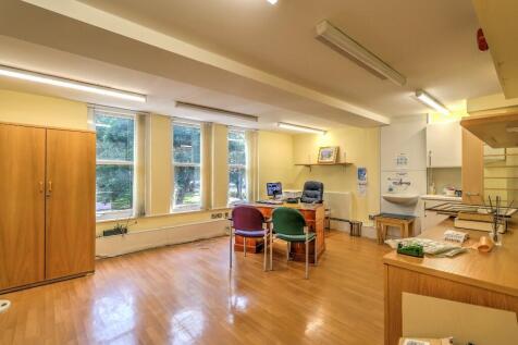 1st Flr front