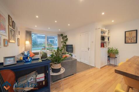 Lounge and Dining Area