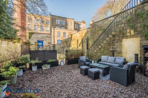 Private Courtyard