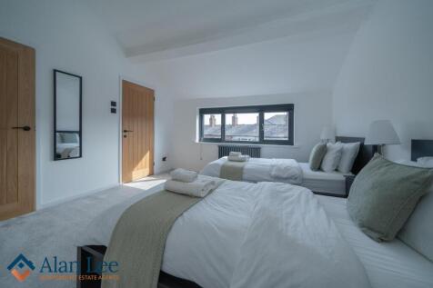 Bed Two (Top Floor)