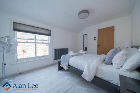 Bed One (Top floor)