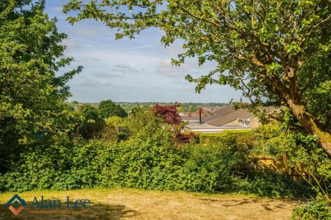 Front Garden &#43; Views