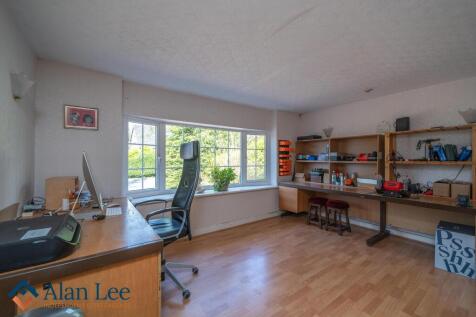 Home Office/Downstairs Bedroom