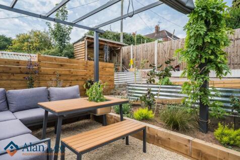 Garden (Rear)
