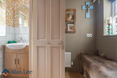 Cloakroom and WC