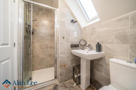 Shower Room (Second Floor)