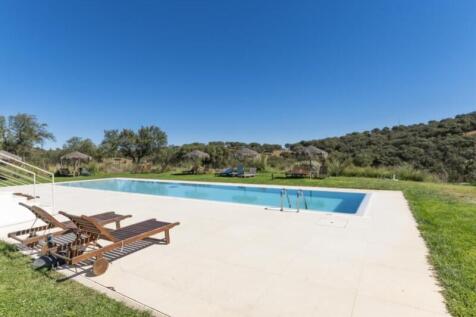 Property Image 100