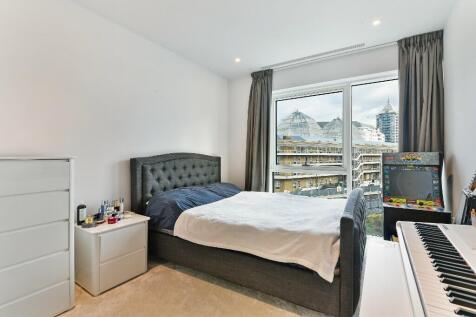 Ensuite Bedroom 1