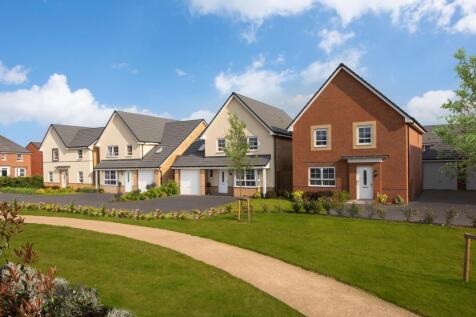 Exterior street scene of our 4 bed Harwick and Chertsey homes