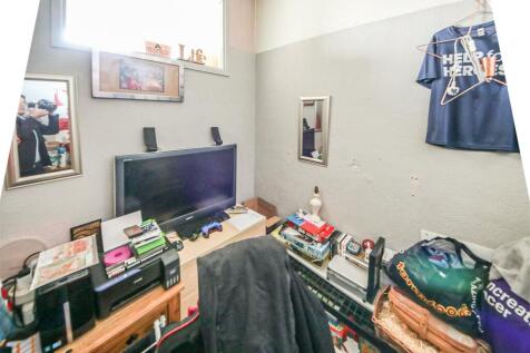 Flat 4