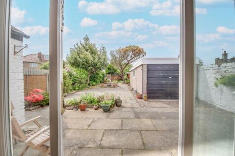 Courtyard Garden