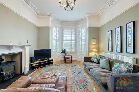Family Room / Lounge