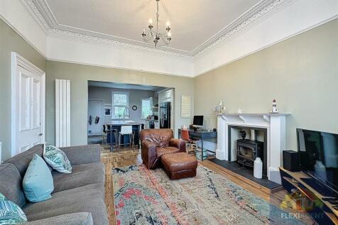 Family Room / Lounge