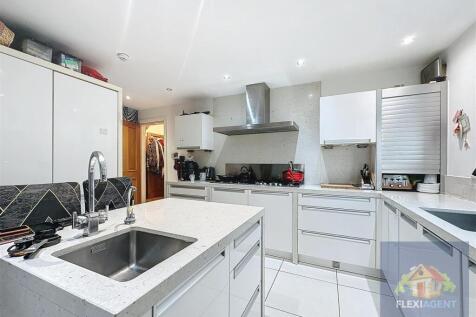 Private Living Kitchen