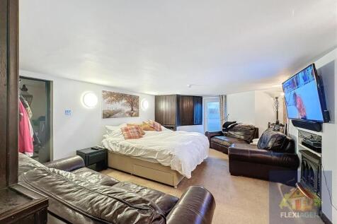 Private Living Bedroom