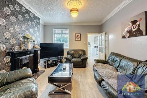 Lounge / Dining Room