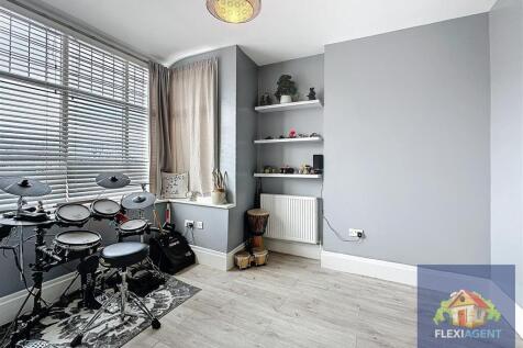 Lounge / Bedroom