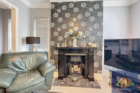 Lounge / Dining Room