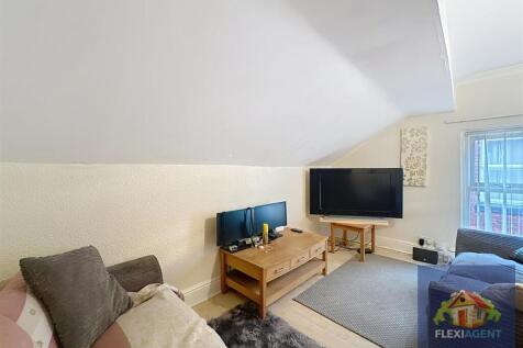 Lounge 3