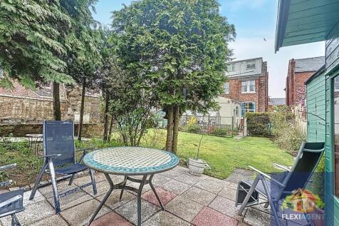 Patio 1