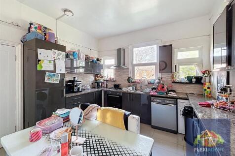 Flat 2 Kitchen