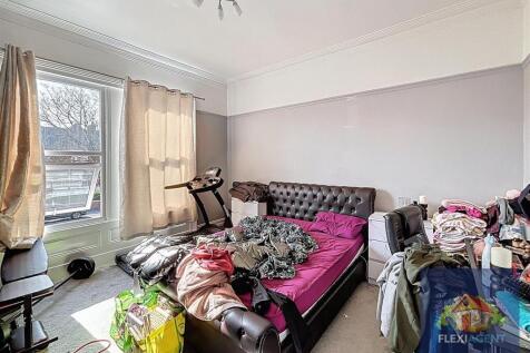 Flat 2 Bedroom