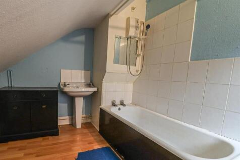Flat 3 Bathroom