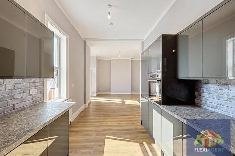 Kitchen/Dine