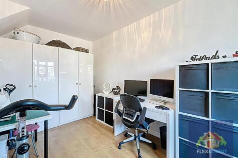 Bedroom/Reception Room