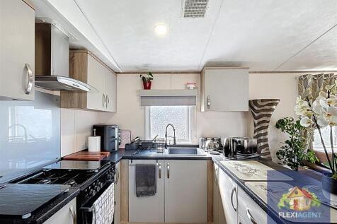 Kitchen/Living Area